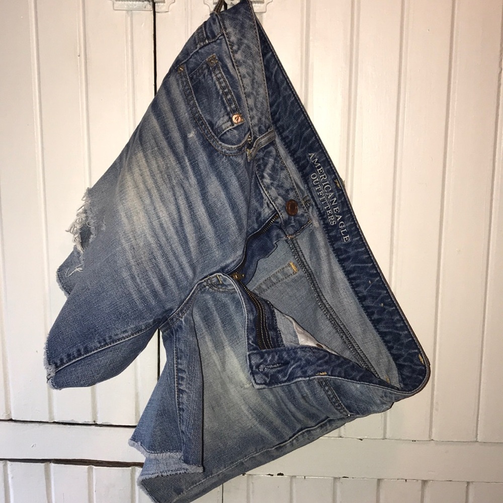 American eagle boyfriend shorts